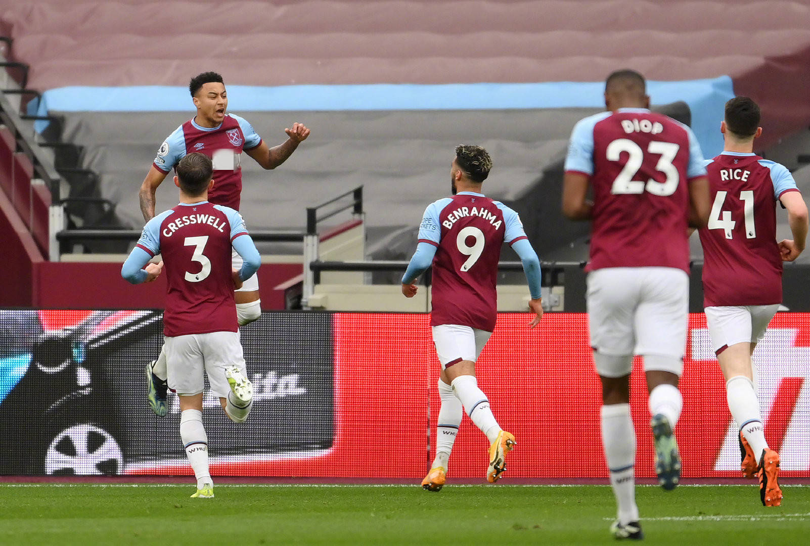 是今年转会 是今年转会